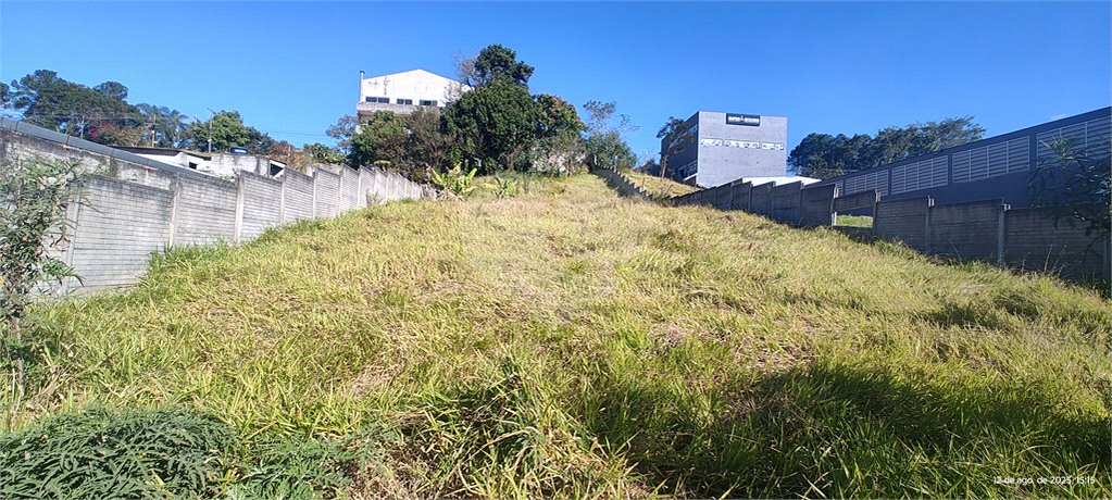 Chácara à venda com 3 quartos, sendo 1 suíte, no Centro, Nazaré Paulista, SP