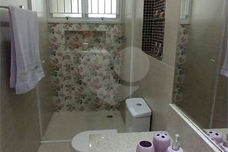 Sobrado à venda com 3 quartos, sendo 1 suíte, em Vila Pita, São Paulo, SP