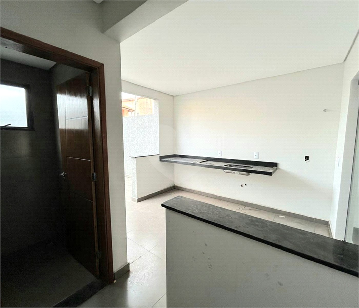 Casa à venda com 3 quartos, sendo 1 suíte, em Wanel Ville, Sorocaba, SP