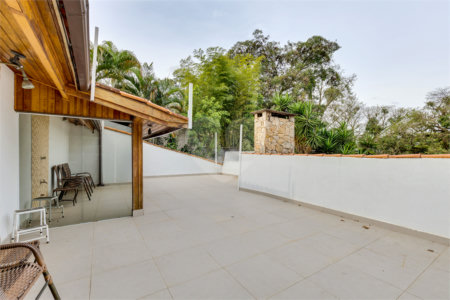 Casa à venda com 4 suítes em Jardim Marajoara, São Paulo, SP