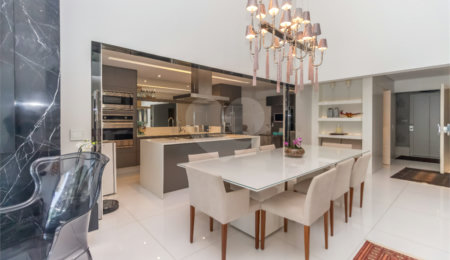 Apartamento à venda com 4 suítes em Campo Belo, São Paulo, SP