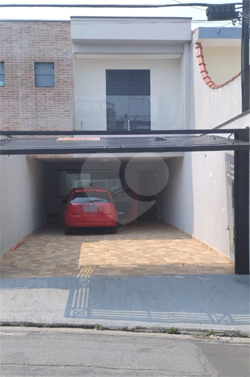 Sobrado à venda com 3 suítes em Dos Casa, São Bernardo do Campo, SP
