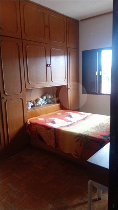 Casa à venda ou para alugar com 7 quartos, sendo 1 suíte,  em Vila Mogilar, Mogi das Cruzes, SP