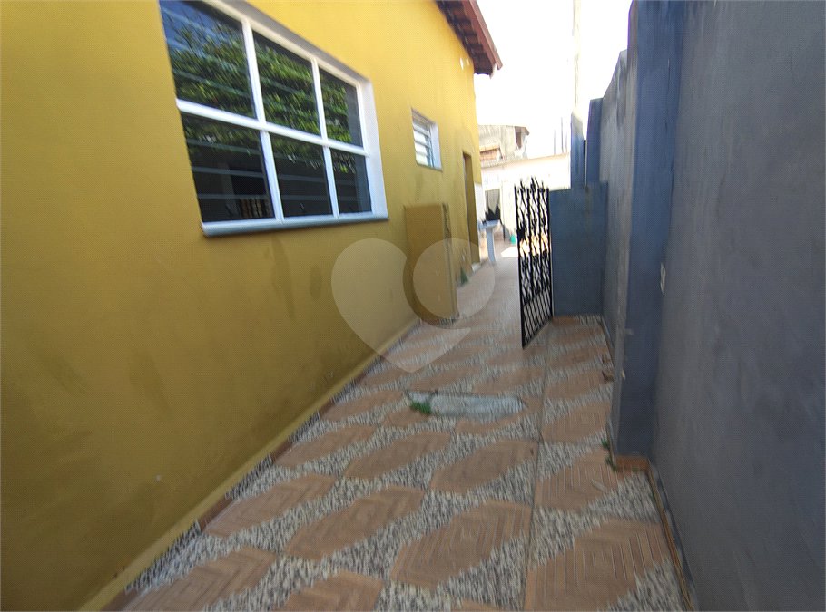 Casa à venda com 3 quartos, sendo 1 suíte, em Vila Assis, Sorocaba, SP