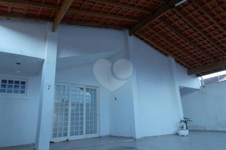 Casa Térrea à venda com 3 quartos, sendo 1 suíte, em Loteamento Bosque dos Guanandis, Caraguatatuba, SP