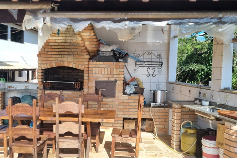 Casa à venda com 7 quartos, sendo 4 suítes, no condomínio Residencial Ypeville, Mairiporã - SP