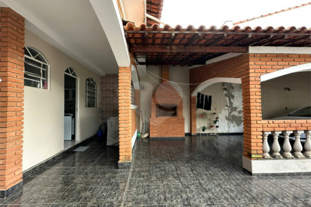 Casa à venda com 2 quartos em Vila Regina, Itapetininga, SP