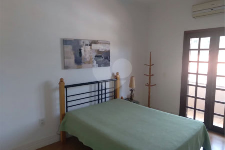 Sobrado à venda com 3 quartos em Jardim das Indústrias, São José dos Campos, SP