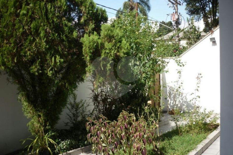 Sobrado à venda com 3 quartos, sendo 1 suíte, em Horto Florestal, São Paulo, SP