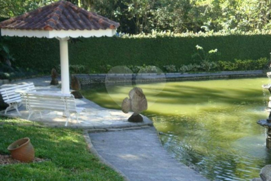 Sobrado à venda com 5 suítes em Juqueri Mirim, Mairiporã, SP