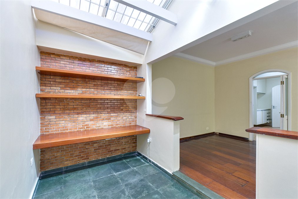 Casa à venda com 3 quartos, sendo 1 suíte, em Brooklin, São Paulo, SP