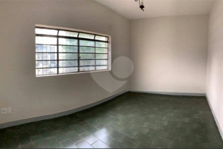 Casa térrea no Centro de Araraquara/SP, com 3 dormitórios, sendo 1 suíte