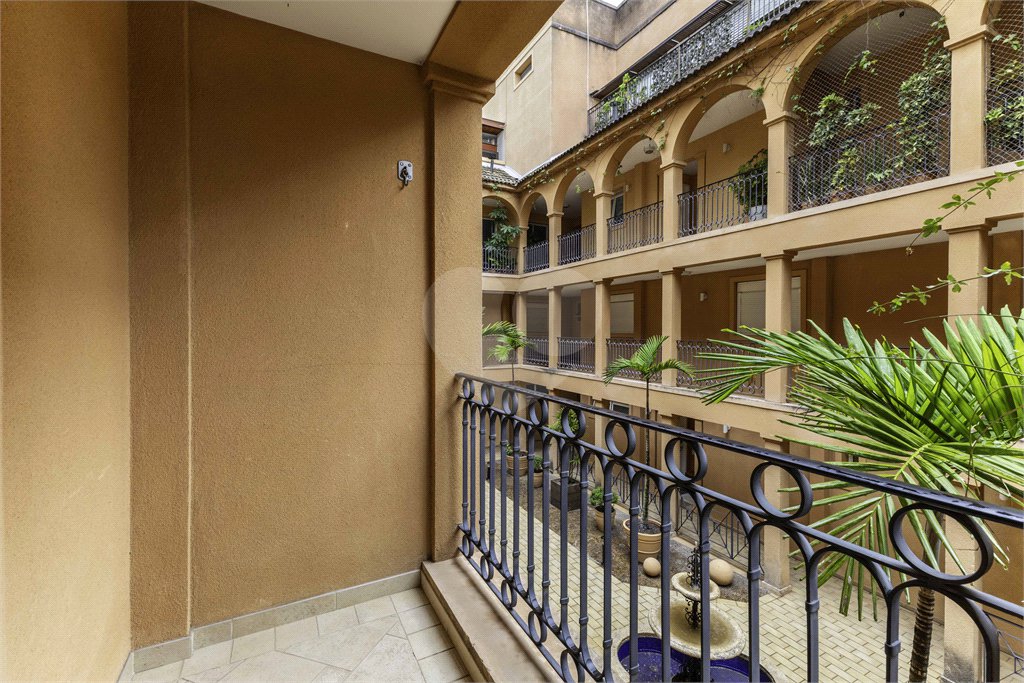 Duplex para alugar com 4 quartos, sendo 3 suítes, em Alto de Pinheiros, São Paulo, SP