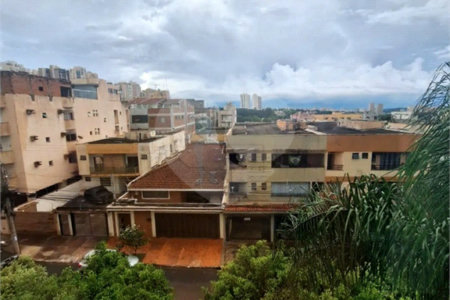 Apartamento à venda com 3 quartos, sendo 1 suíte,  em Condomínio Itamaraty, Ribeirão Preto, SP