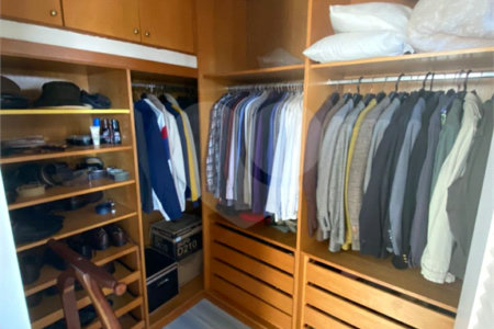 Apartamento à venda com 4 quartos, sendo 1 suíte, em Campo Belo, São Paulo, SP