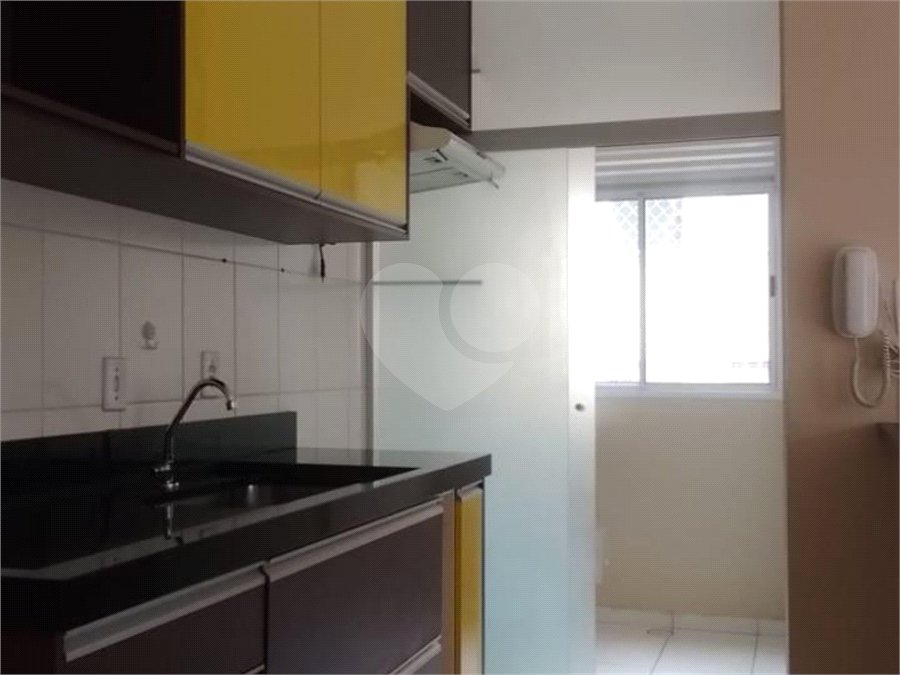 Apartamento à venda com 2 quartos em Jardim Ísis, Cotia, SP