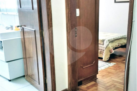 Apartamento à venda com 4 quartos, sendo 1 suíte, em Bosque da Saúde, São Paulo, SP