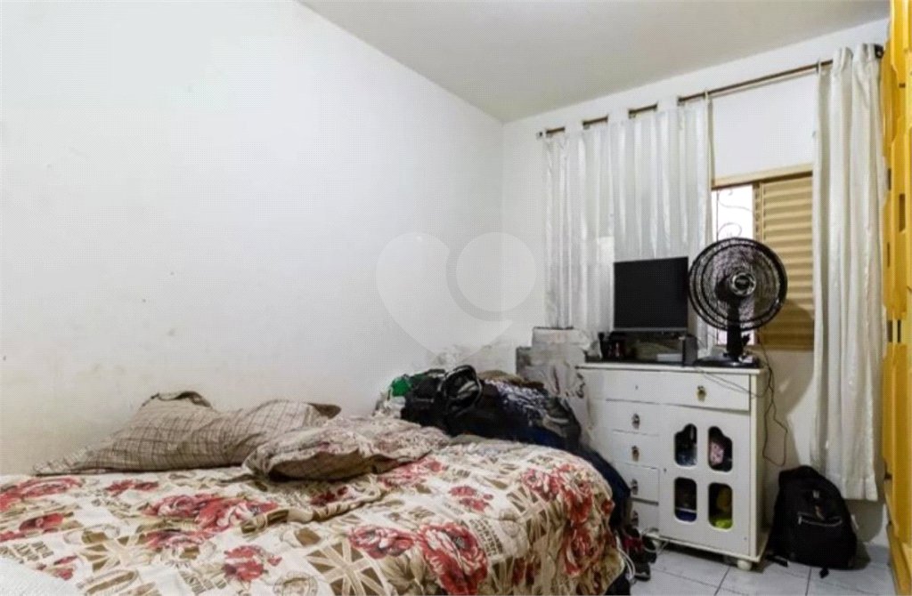 Casa à venda com 5 quartos em Sítio Caraguata, São Paulo, SP