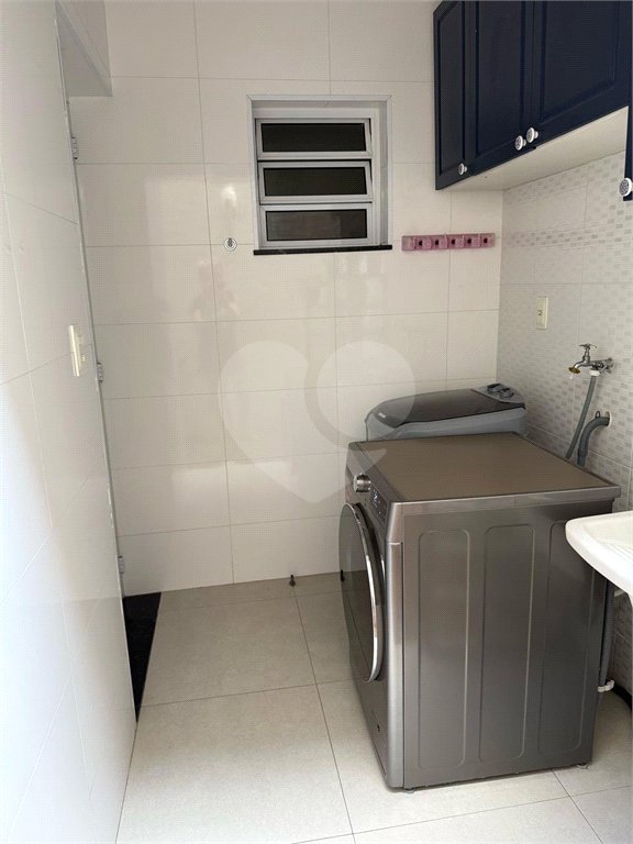 Casa à venda com 3 quartos, sendo 1 suíte, no condomínio Praça Leão, São Paulo - SP