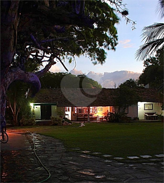Casa à venda com 6 quartos, sendo 4 suítes, em Manguinhos, Armação dos Búzios, RJ