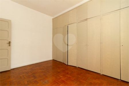 Sobrado à venda com 3 quartos, sendo 1 suíte, em Vila Olímpia, São Paulo, SP