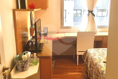 Apartamento à venda com 3 quartos, sendo 1 suíte, em Pinheiros, São Paulo, SP