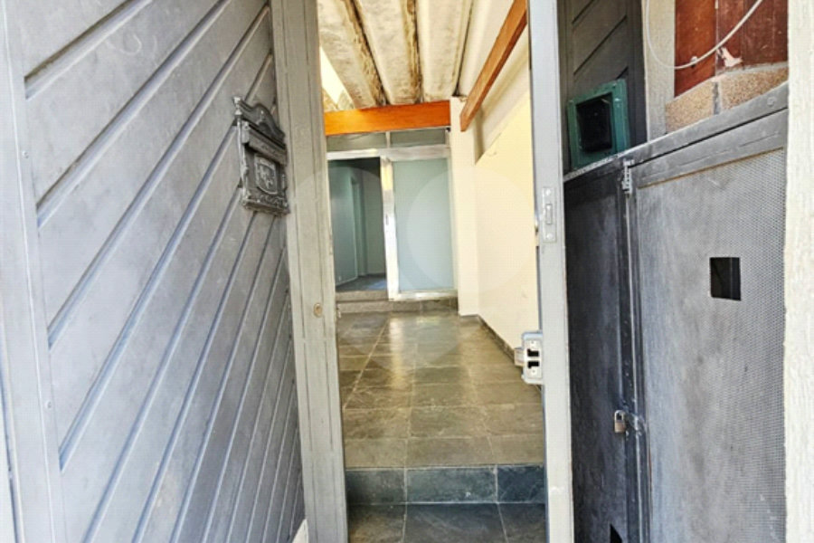 Sobrado à venda com 4 quartos, sendo 1 suíte, em Vila Guilherme, São Paulo, SP