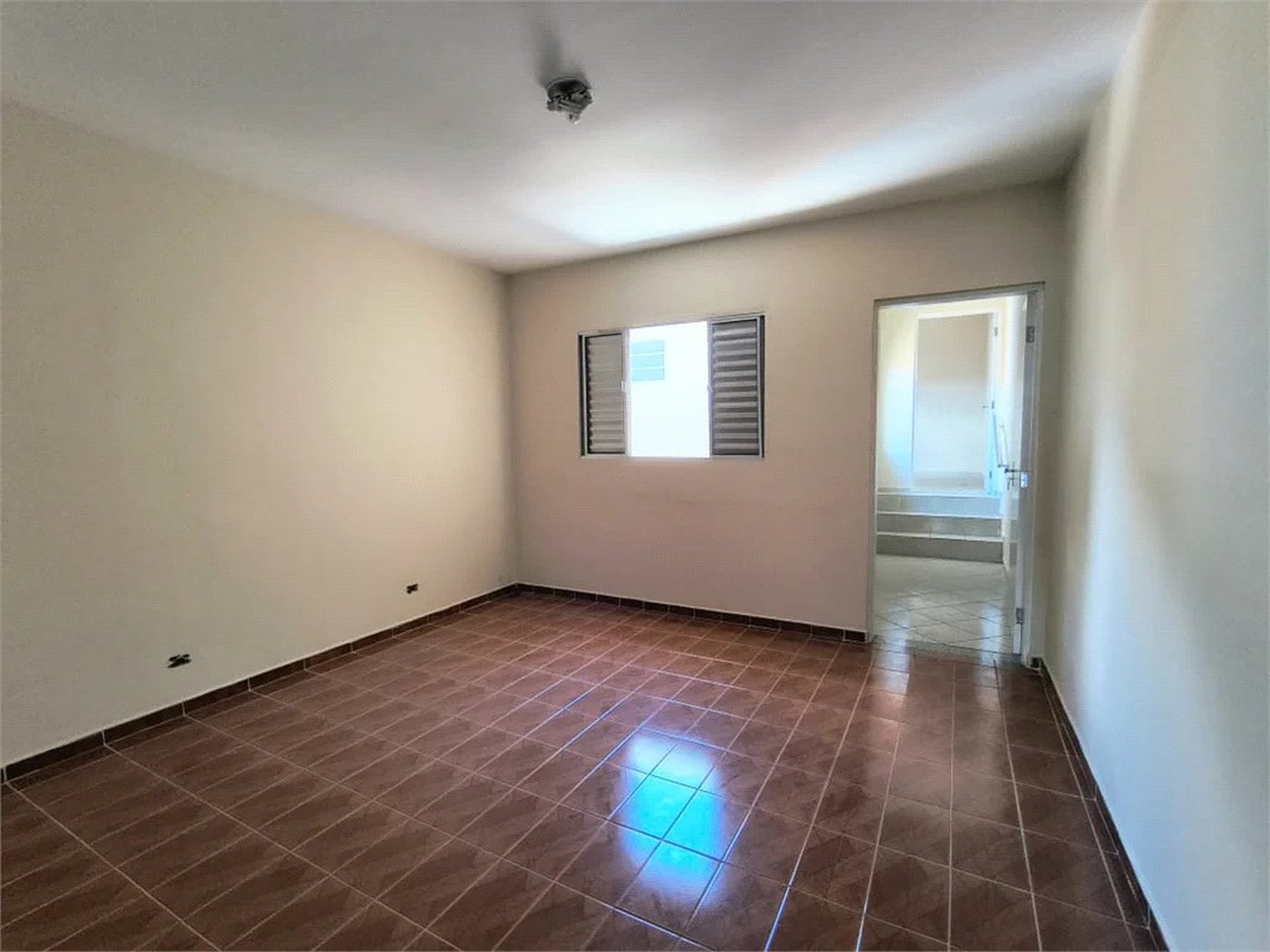 Sobrado à venda com 3 quartos, sendo 1 suíte, em Vila Polopoli, São Paulo - SP