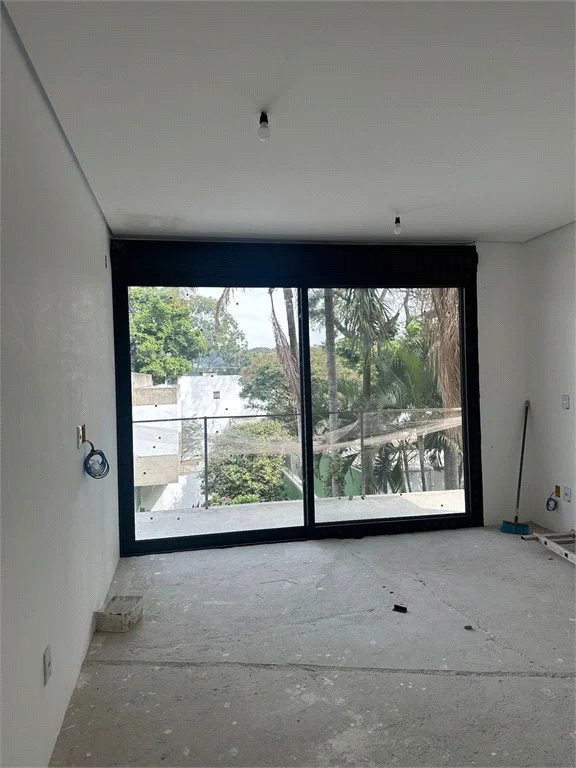 Casa à venda com 5 suítes em Jardim Paulistano, São Paulo, SP