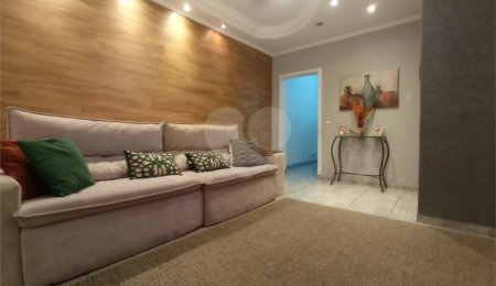 Casa Térrea à venda com 3 quartos em Jardim Santa Bárbara, Sorocaba, SP