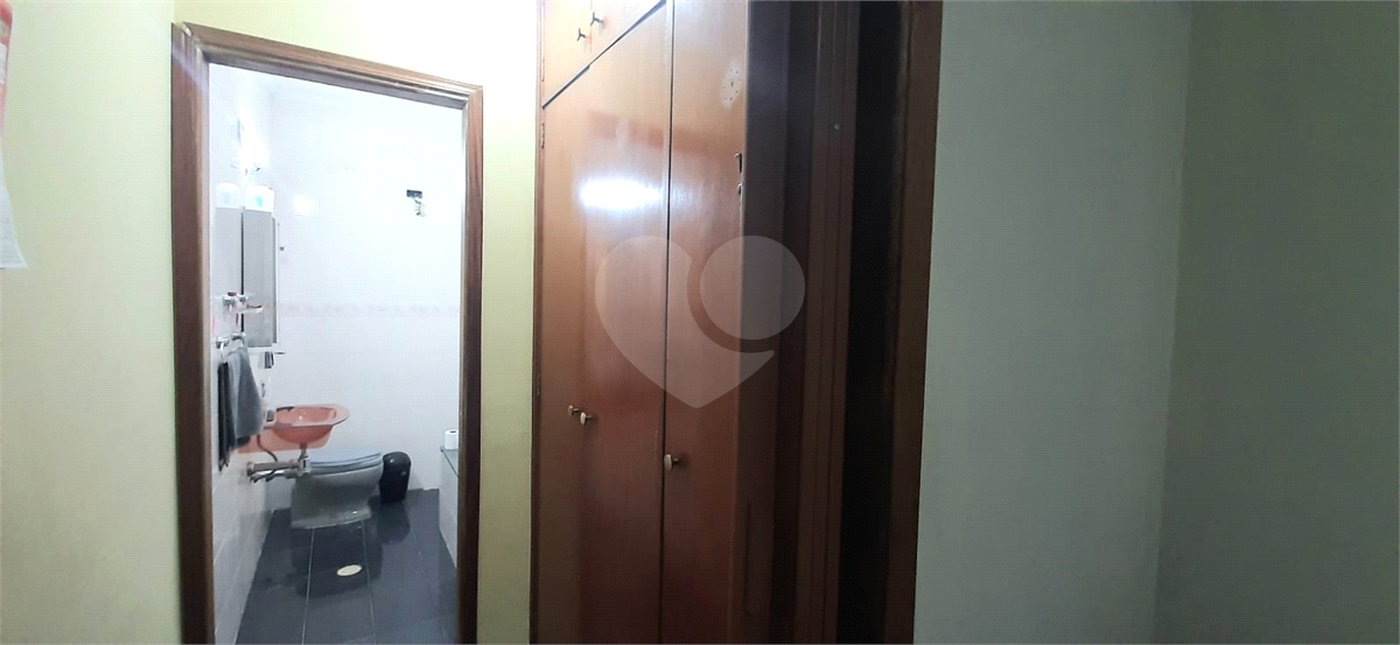 Casa à venda com 3 quartos, sendo 1 suíte, em Vila Nivi, São Paulo, SP