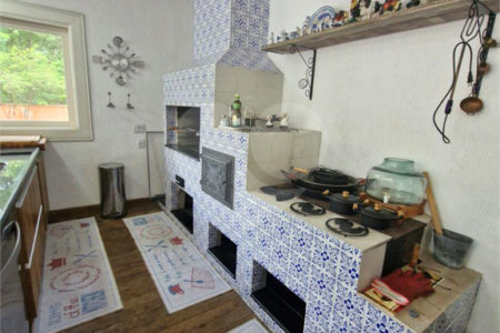 Casa à venda com 4 suítes no condomínio Estância Marambaia, Vinhedo - SP