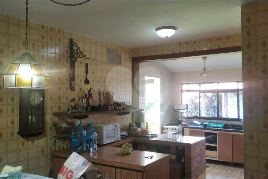 Casa à venda com 5 quartos, sendo 3 suítes, no condomínio Alpes da Cantareira, Mairiporã - SP