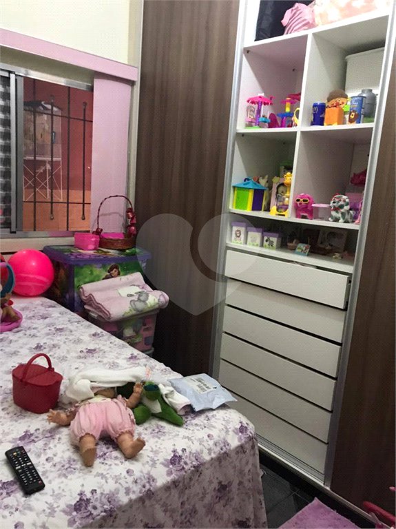 Casa à venda com 3 quartos, sendo 1 suíte, em Cidade Kemel, Poá, SP