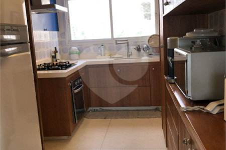 Apartamento à venda com 3 suítes em Lapa, São Paulo, SP