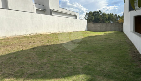 Terreno à venda em Loteamento Residencial Villágio Di Capri, Votorantim, SP