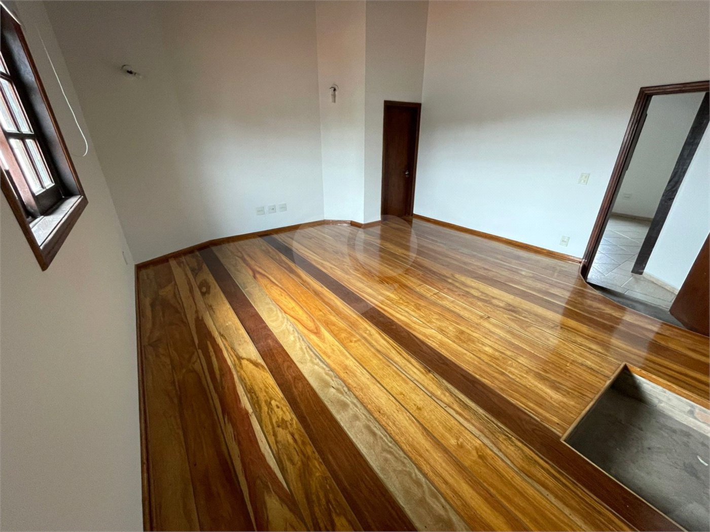 Casa à venda com 4 quartos, sendo 2 suítes,  em Jardim Pagliato, Sorocaba, SP