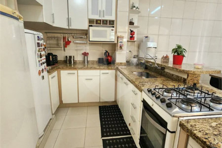 Sobrado à venda com 3 quartos, sendo 1 suíte, em Jardim Franca, São Paulo, SP