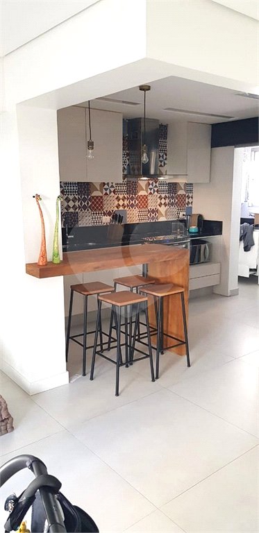 Apartamento à venda com 3 quartos, sendo 1 suíte, em Moema, São Paulo, SP