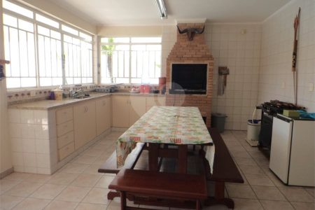 Casa à venda com 4 suítes em Nova Gardênia, Atibaia, SP