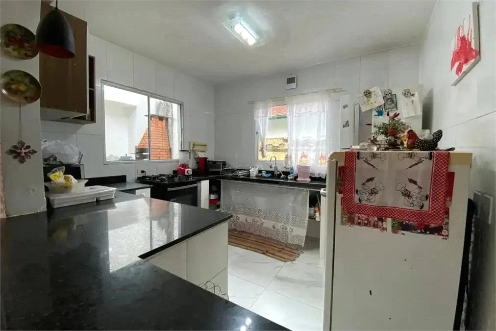 Sobrado à venda com 3 quartos, sendo 2 suítes, em Conjunto Residencial Butantã, São Paulo, SP