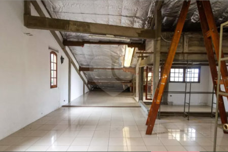 Casa à venda com 4 quartos, sendo 1 suíte, em Vila Tiradentes, São Paulo, SP