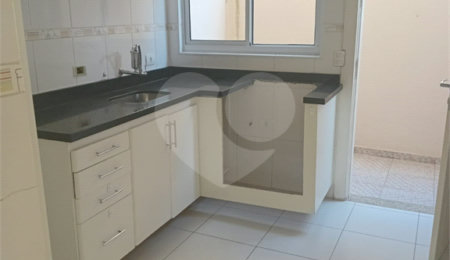 Casa à venda com 2 suítes no condomínio Villa Dell Victor, São Paulo - SP