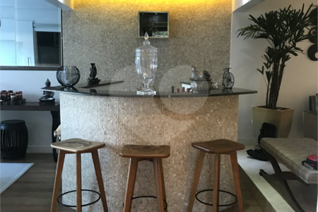 Sobrado à venda com 3 quartos, sendo 1 suíte, em Jardim Petrópolis, São Paulo, SP