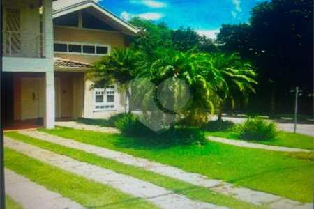 Casa à venda com 4 quartos, sendo 2 suítes, no condomínio Bosque de Grevilea, Vinhedo - SP