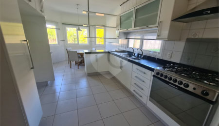 Casa à venda com 3 suítes no condomínio Vinhas da Vista Alegre - Lado Sede, Vinhedo - SP