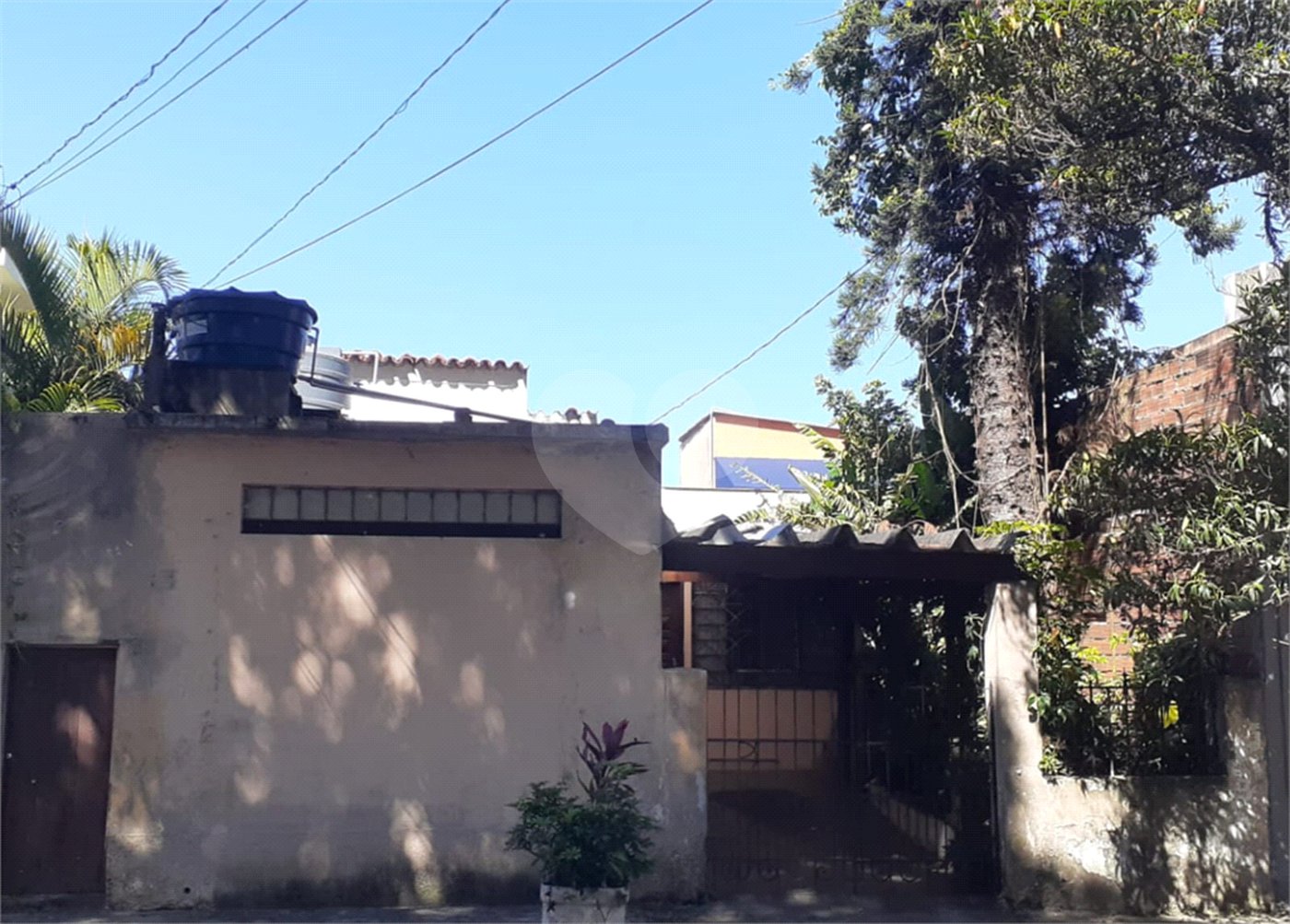 Casa Térrea Ampla com 4 Dormitórios, Suíte e Quintal à Apenas 15 Minutos do Estação Tatuapé.