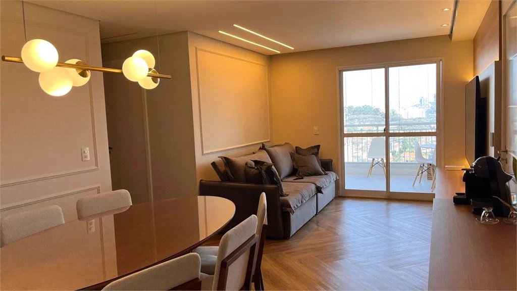 Apartamento à venda com 4 quartos, sendo 1 suíte,  em Jardim Vazani, São Paulo, SP