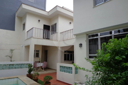 Casa à venda com 4 quartos, sendo 2 suítes,  em Jardim Bonfiglioli, São Paulo, SP