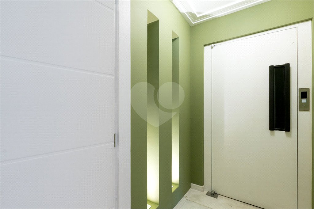 Apartamento à venda com 3 suítes em Vila Nova Conceição, São Paulo, SP